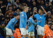 全锦赛首回合对决在即！广州队演练定位球，曼城密集防守应对的简单介绍