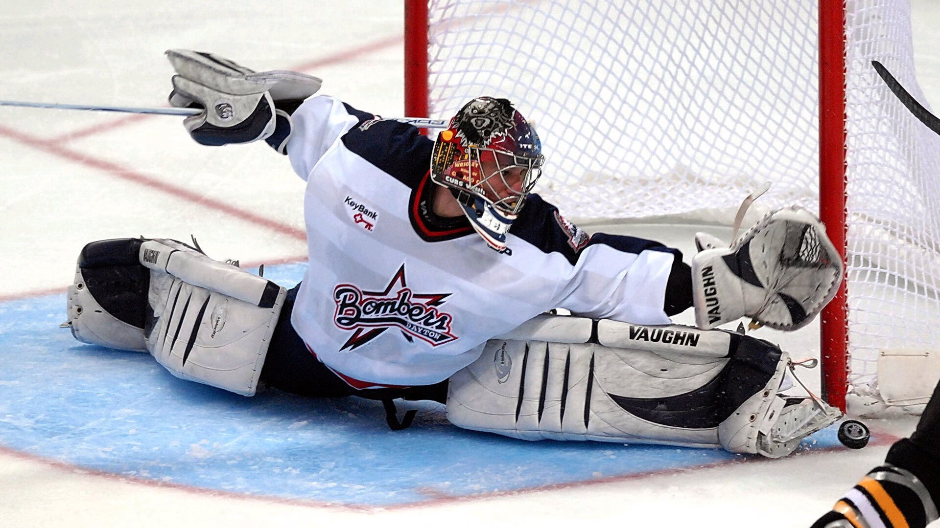 JackeyLove重要时刻险胜,C9带队取胜!赢得满堂喝彩